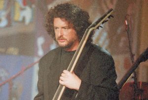 Bassist Rob Wasserman seen during a March 27, 1994, performance. (AP file photo)